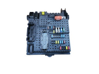 Блок предохранителей 28017881, 06W225   Volvo V70    