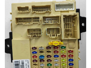 Блок предохранителей 121619713010303739 Mitsubishi Carisma