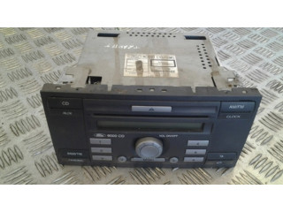 Радио/ проигрыватель CD/DVD / навигация