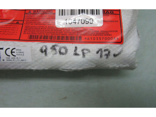 Подушка безопасности в сиденье Infiniti Q50