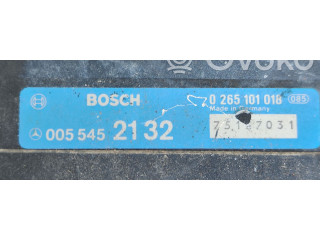 Řídící jednotka 0265101018 Mercedes-Benz E W124 1984