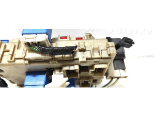 Pojistková skříňka 243504U100 Nissan Almera Tino 2001