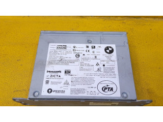 Радио/ проигрыватель CD/DVD / навигация