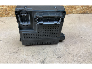 Блок предохранителей 30786475, 28062212   Volvo V70    