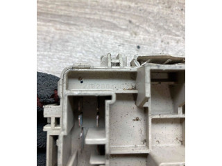 Блок предохранителей JB200400, 102290   Subaru Forester SF    