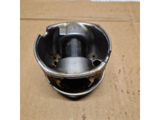 Píst 7812585 BMW 5 F10 F11 pro naftový motor 3.0 N57D30B Diesel straight 6