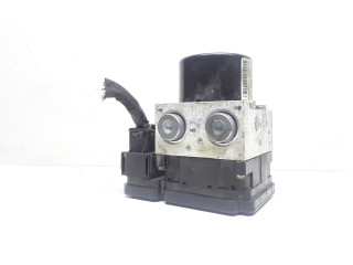 Блок АБС 30681619, P30681619 Volvo V70 2008 - 2013 года