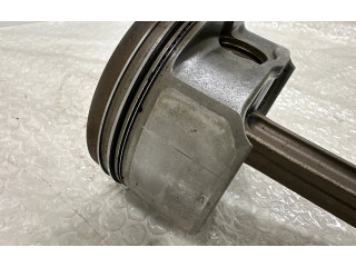 Píst Mercedes-Benz CLS AMG C219