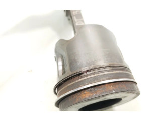 Поршень с шатуном DT224 Land Rover Defender