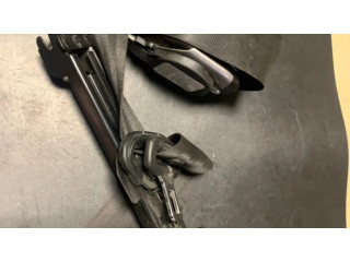 Передний ремень безопасности