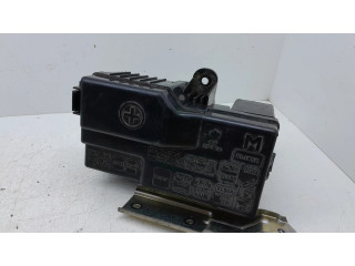 Pojistková skříňka Infiniti QX70 S51 2015