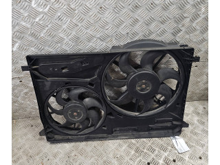 Вентилятор радиатора     30792924    Volvo V70 