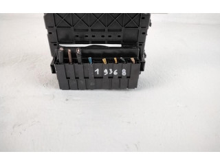 Pojistková skříňka 8HZ Peugeot 1007 2006