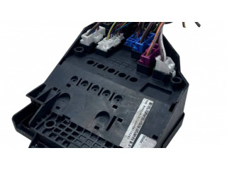 Блок предохранителей  YQE000210, YQH000140   Rover 75    