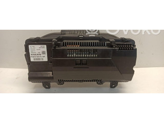 Панель приборов 32374575 Volvo XC40