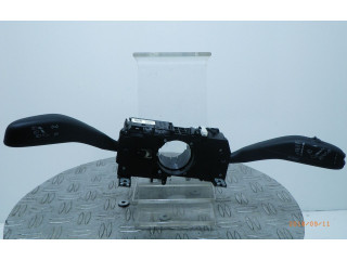 Панель приборов 6R0963521A Skoda Fabia Mk2 (5J)