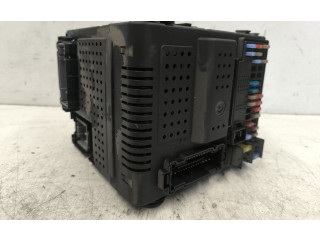 Блок предохранителей 05W464, 30765148 Volvo XC90