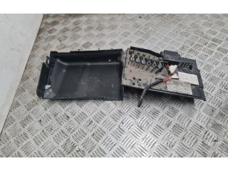 Блок предохранителей 6Q0937550, 6Q0937550 Volkswagen Polo