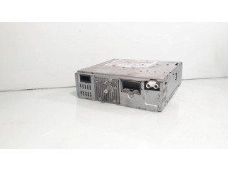 Радио/ проигрыватель CD/DVD / навигация