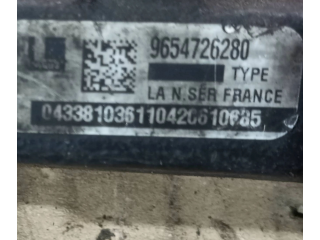 Топливная рампа 9654726280, 04338103611   Volvo V50  