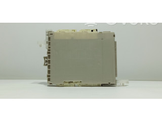 Pojistková skříňka Řídící jednotka BSM 8273052K40, 82730-52K40   Toyota Yaris 2015