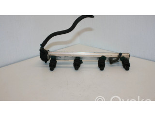 Vstřikovací lišta 9202694, 6900370 Volvo S40, V40 pro benzínový motor 1.8