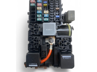 Блок предохранителей 31384034   Volvo XC90    