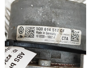 Блок АБС 5Q0614517CF, 5Q0614517AD Volkswagen Golf VII 2013 - 2019 года