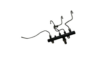 Топливная рампа 9654726280, 051111563110   Volvo V50  