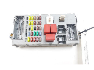 Блок предохранителей 51856836, 51856836 Lancia Delta