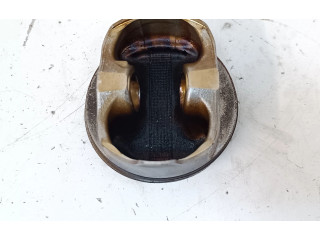 Píst Subaru Outback (BT)