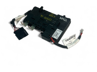 Блок предохранителей 31409755   Volvo V70    