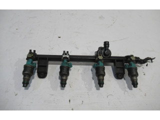 Топливная рампа 7700273702   Renault Clio II  