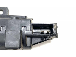 Электрический двигатель для открытия форточки в кузове