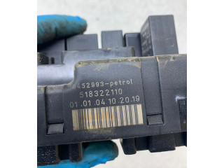 Блок предохранителей 9452993, 518322110 Volvo V70