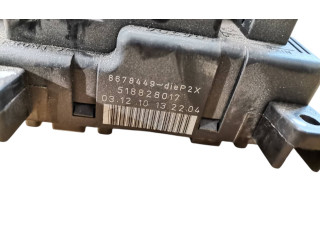 Блок предохранителей 8678449, 518828017   Volvo S80    