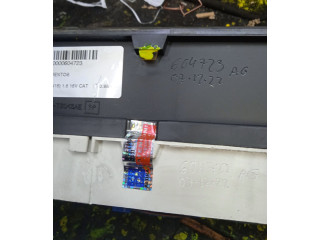 Přístrojová deska Nissan Almera 1997 1N063