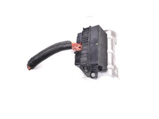 Блок предохранителей 101365000E Tesla Model S