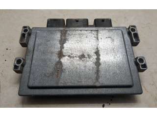 Блок управления двигателя 8200774747, 8200700695 Renault Twingo II