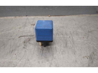 Pojistková skříňka 0015429919 Mercedes-Benz C W202 1998