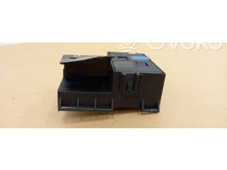 Блок предохранителей A2305450101 Mercedes-Benz SL R230