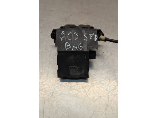 Zámek zadních dveří A1717500085, A1717500185 Mercedes-Benz C W203 2004