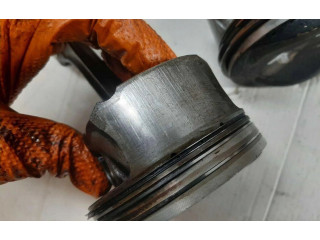 Поршень с шатуном Audi Q5 SQ5