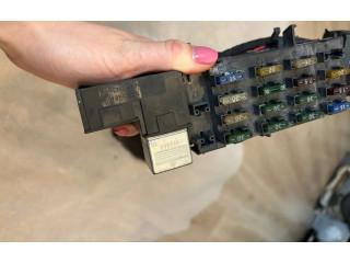 Pojistková skříňka 1405454840, A1405454840 Mercede-Benz S W140 1994