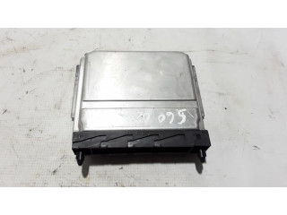 Блок управления двигателя 8677708   Volvo S60