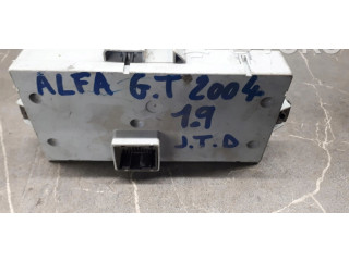 Блок предохранителей 501862310013   Alfa Romeo GT    