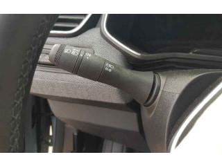 Ручка стеклоочистителей 255674797R   Renault Clio V