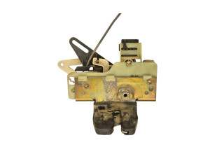 Zámek zadních dveří Volvo V70 2003