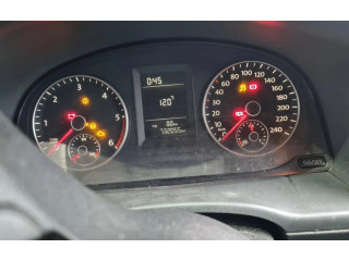 Přístrojová deska Volkswagen Caddy 2012