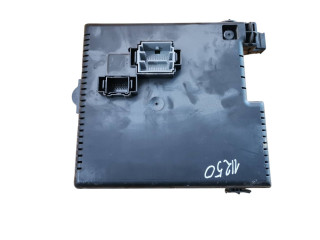 Блок предохранителей 28017881, 06W225   Volvo V70    